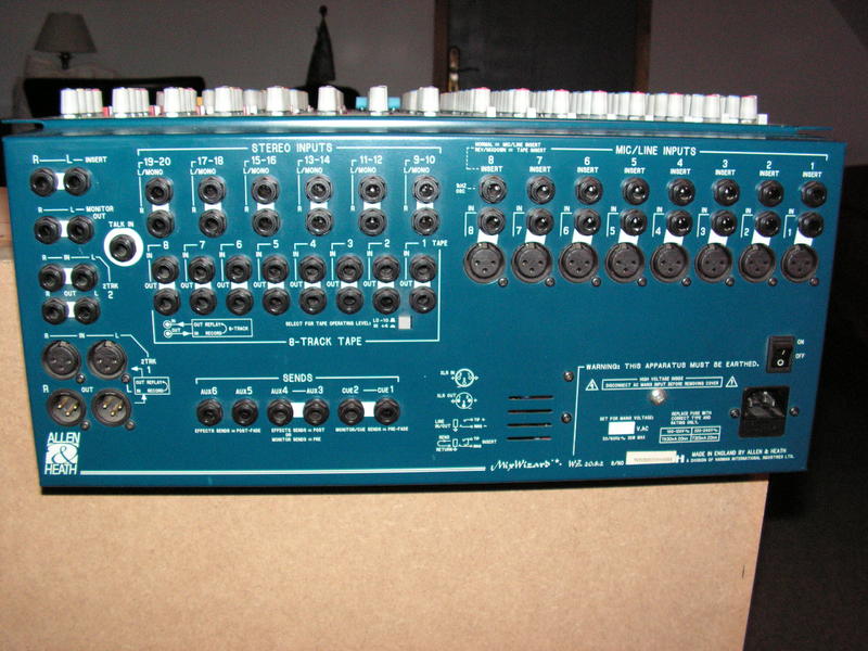 allen-heath-wz20-8-2-2324360.jpg - Click image for larger version  Name:	allen-heath-wz20-8-2-2324360.jpg Views:	1 Size:	88,1 KB ID:	3679543