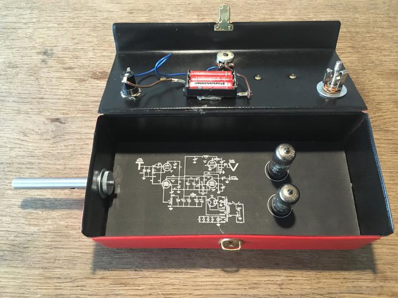 theremin-2.JPG - Click image for larger version  Name:	theremin-2.JPG Views:	1 Size:	73,7 KB ID:	3680106