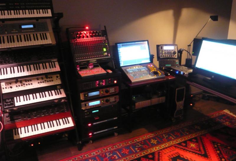 Studio-02.jpg