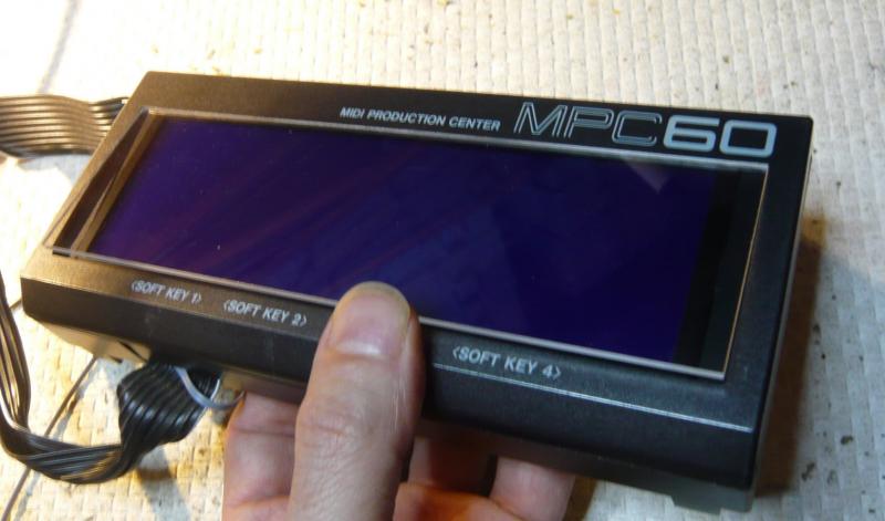 Click image for larger version  Name:	Akai MPC-60 Luxmuzik-22.jpg Views:	0 Size:	41,3 KB ID:	3720521