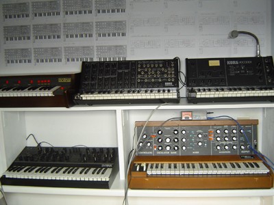 Click image for larger version  Name:	studio2.jpg Views:	0 Size:	37,3 KB ID:	3728588