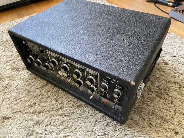RE301_2.jpg