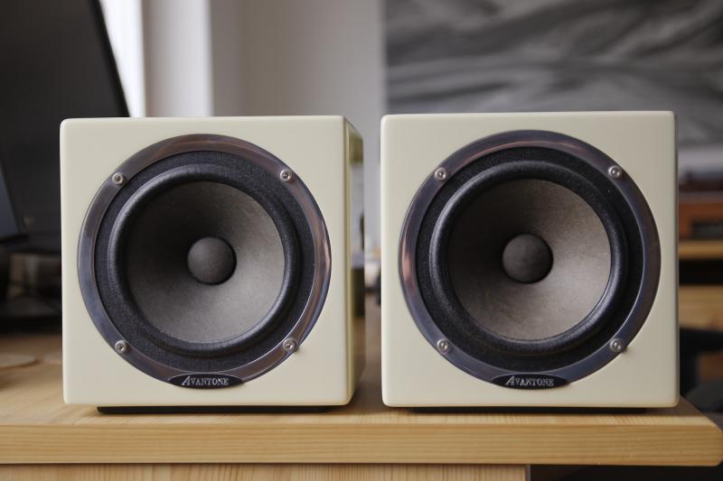 _MG_1768_DxO Avantone speakers.jpg