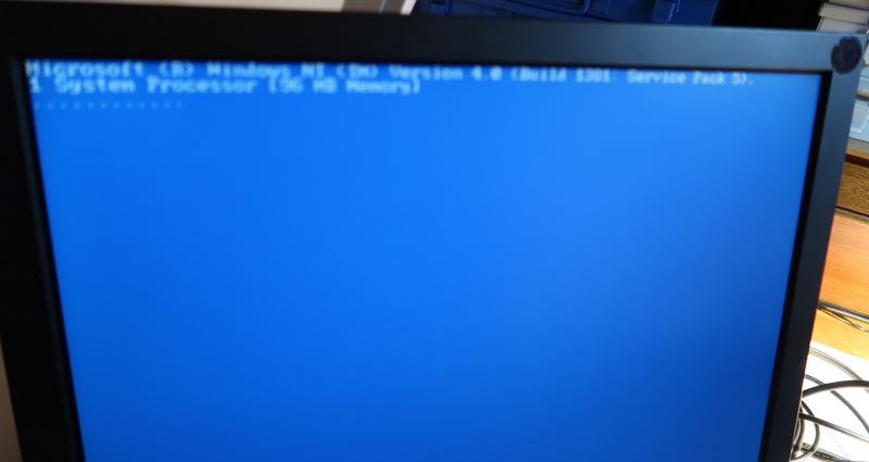 960L Bootscreen-5.jpg