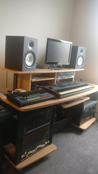 StudioDesk.jpg
