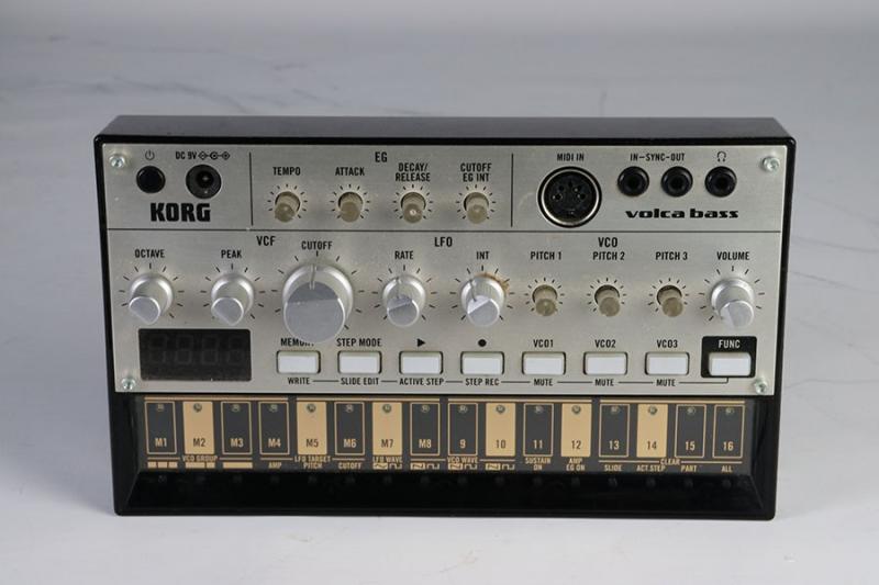 Volca Bass4.jpg