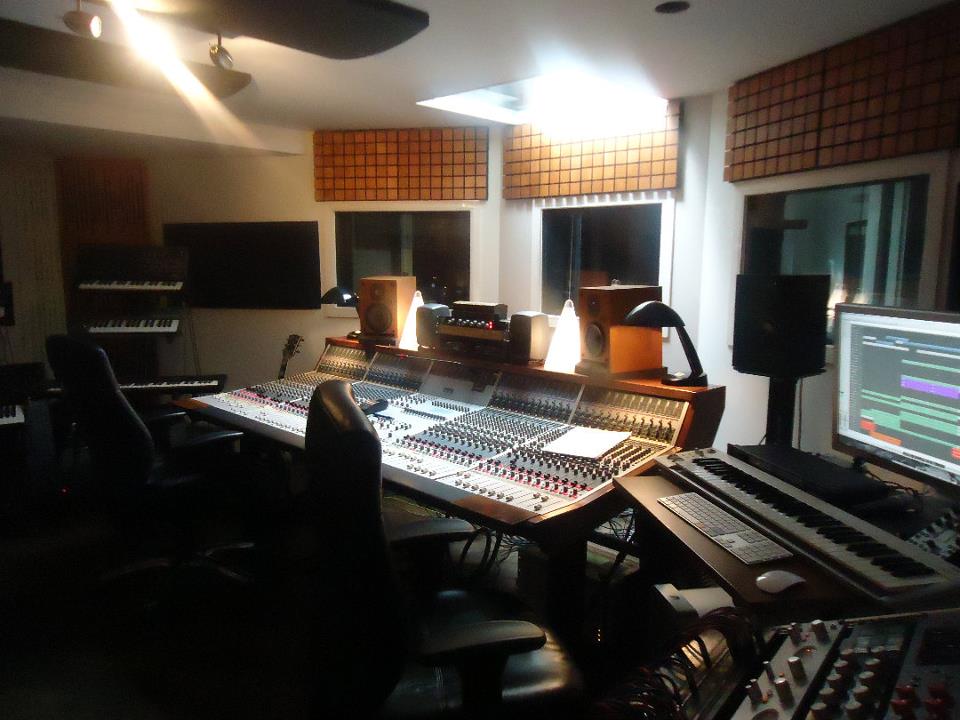Studio Sale 3.jpg