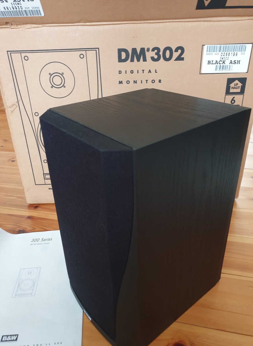 BW DM302 b.jpg