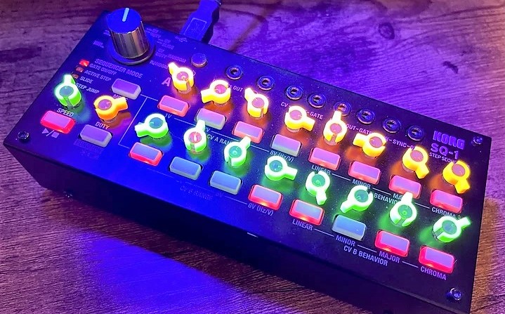 knobotron-korg-sq-1.jpg
