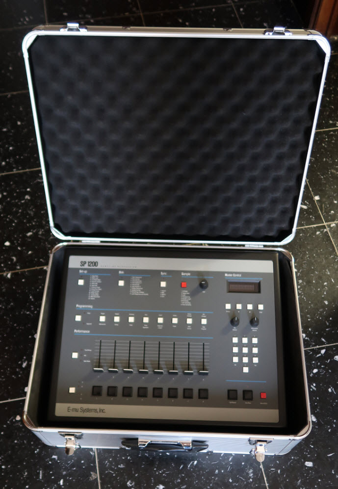Emu SP-200 Cased-01.jpg