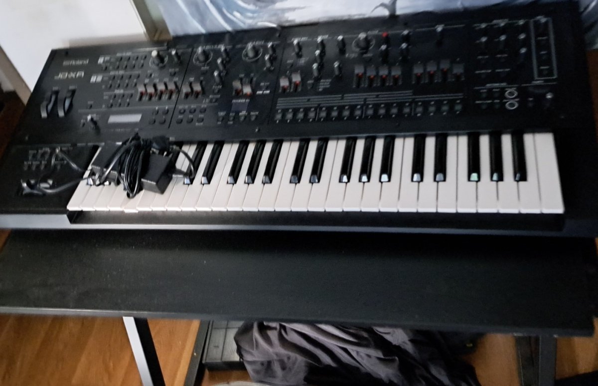 synth.jpg