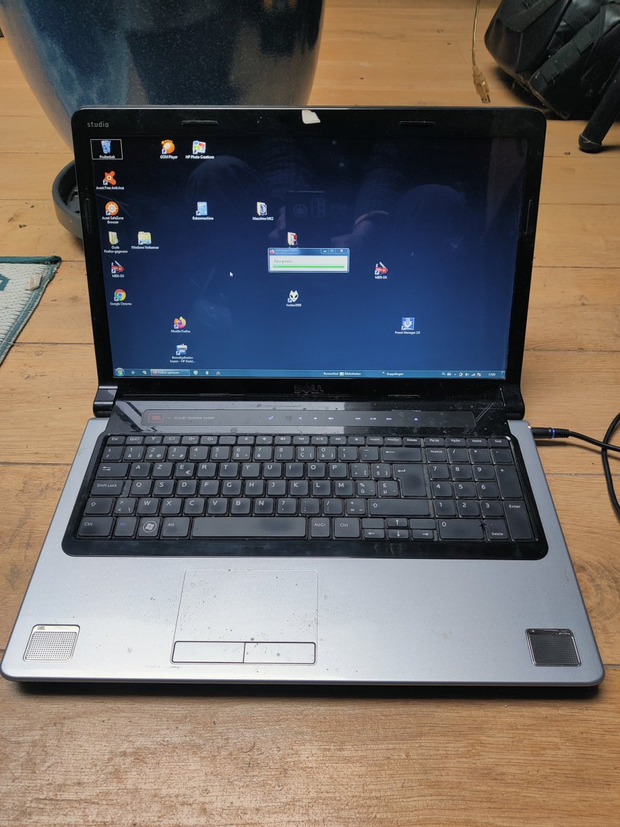 laptop small.jpg