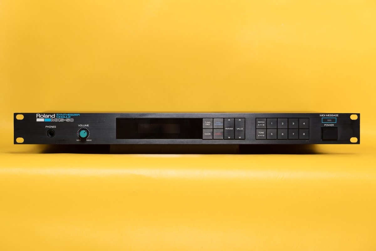 Roland MKS-50 (1).jpg