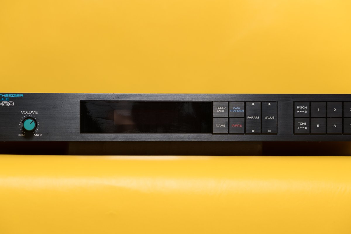 Roland MKS-50 (2a).jpg