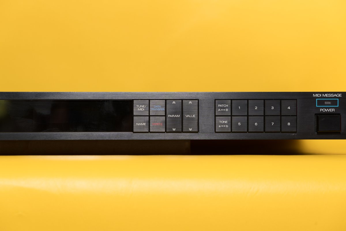 Roland MKS-50 (3).jpg