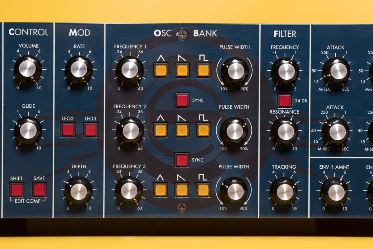 Studio Electronics SE-1X (SE-3X brains) (3).jpg