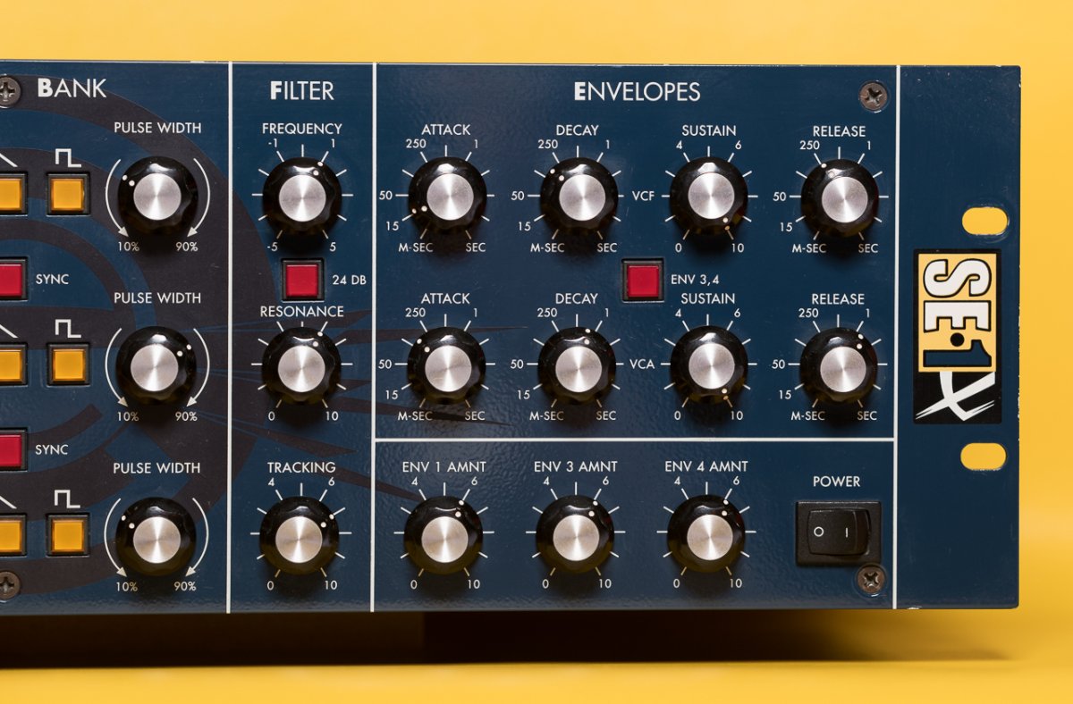 Studio Electronics SE-1X (SE-3X brains) (4).jpg