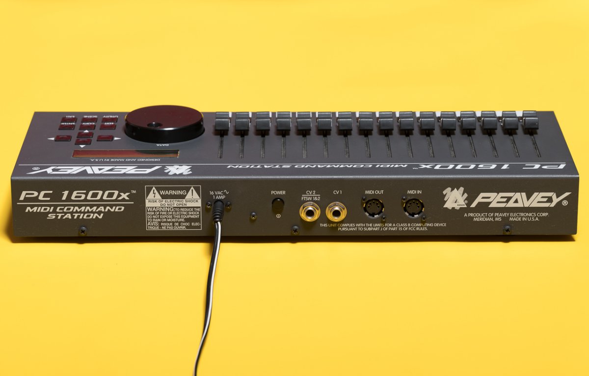 Peavey PC 1600x (5).jpg