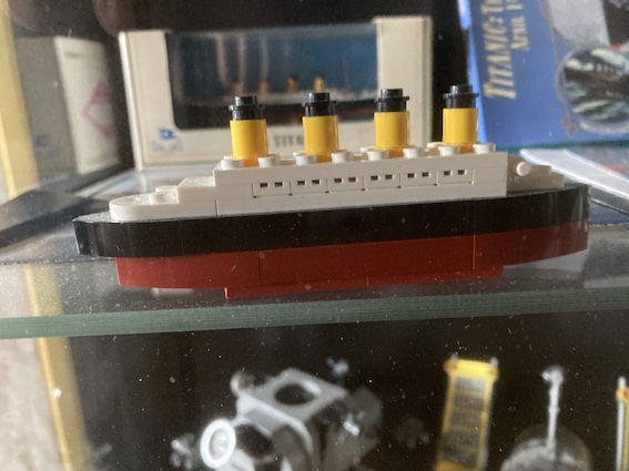 titanic.jpg