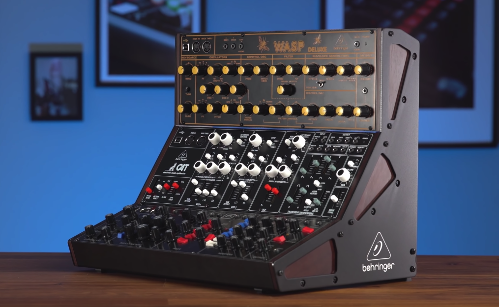 Behringer Stand.png