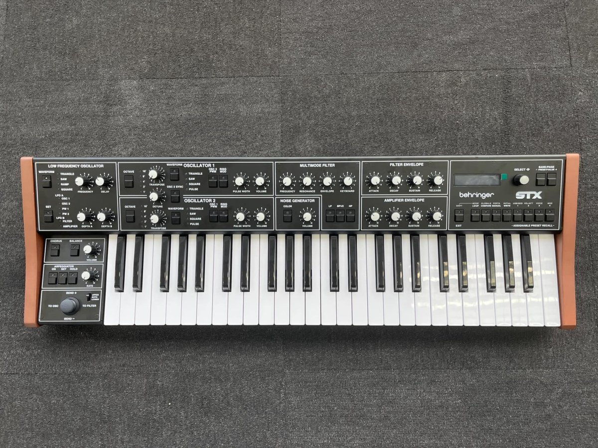 synthex 2.jpg