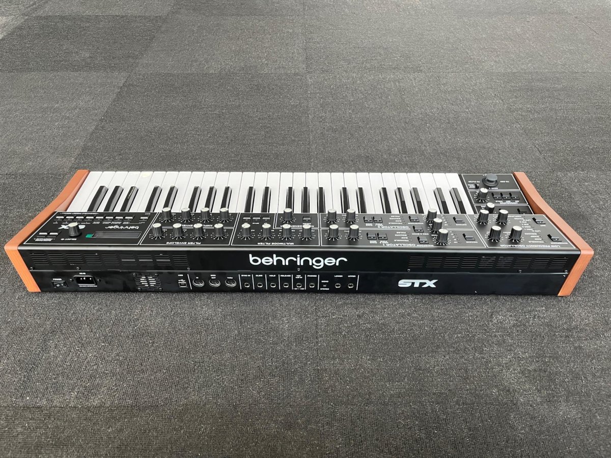 syntex 2.jpg
