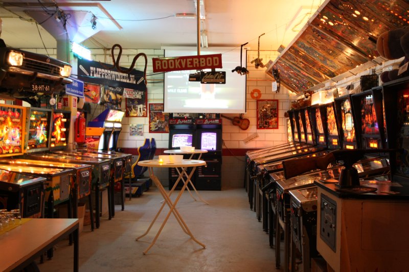 gameroom2.jpg