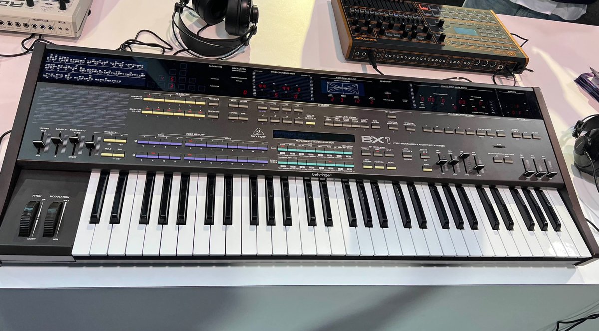 behringer-bx1.jpg