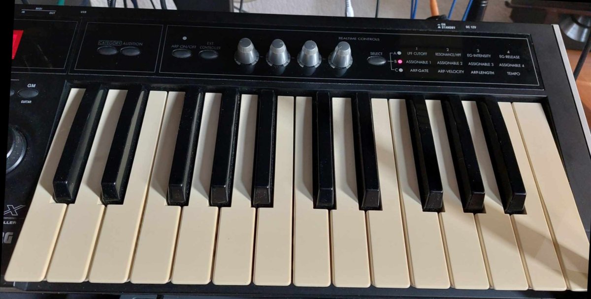 Korg Micro X pic4E.jpg