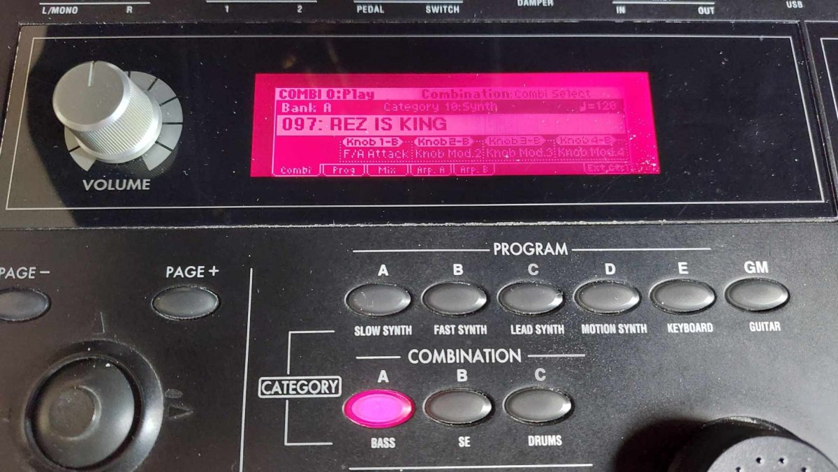 Korg Micro X pic2E.jpg