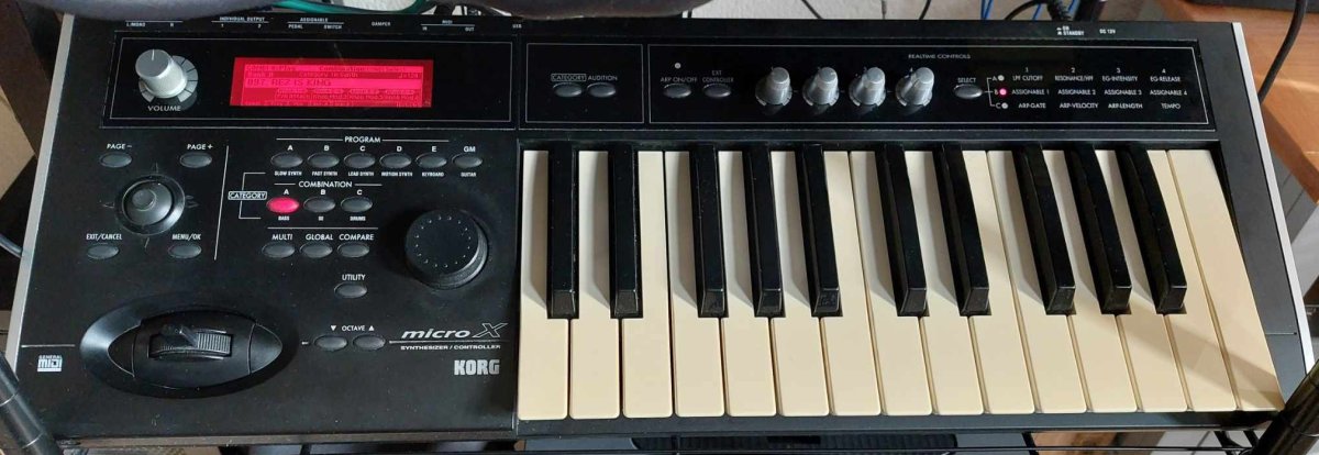 Korg Micro X pic1E.jpg