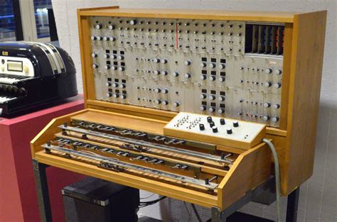 th-2511115066.jpg