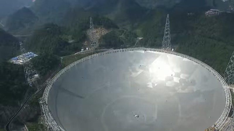 800px-FAST_Radio_Telescope_(captured_from_video).jpg