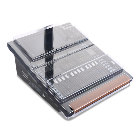 DS-PC-WINGCOMPACT_3QTR.png