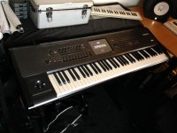 korg kronos 73.jpg